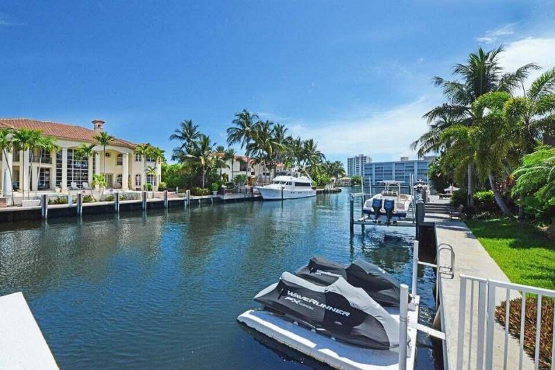 885 NE Mulberry Drive, Boca Raton, FL 33487 Photo