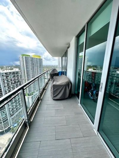 92 SW 3rd St, Unit 4104, Miami, FL 33130 Photo