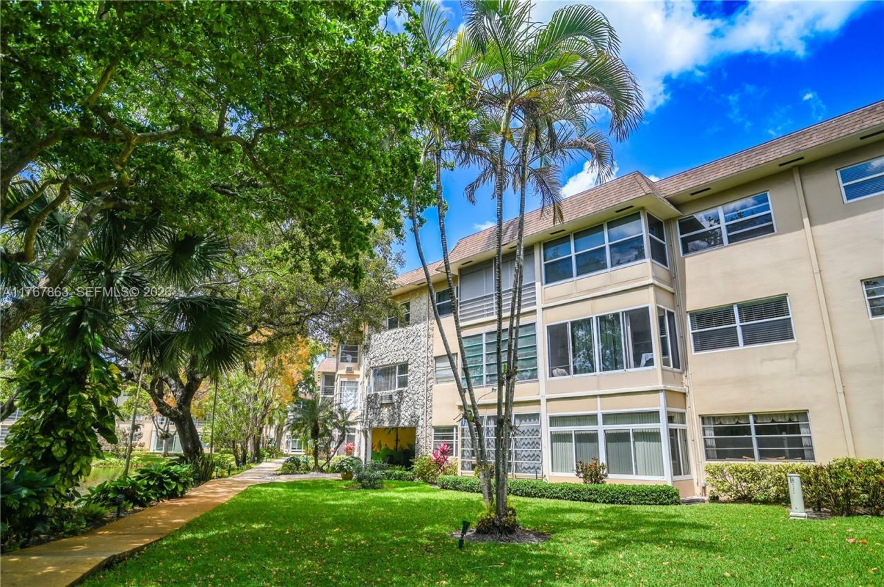 5100 NW 35th St, Unit 107, Lauderdale Lakes, FL 33319 Photo