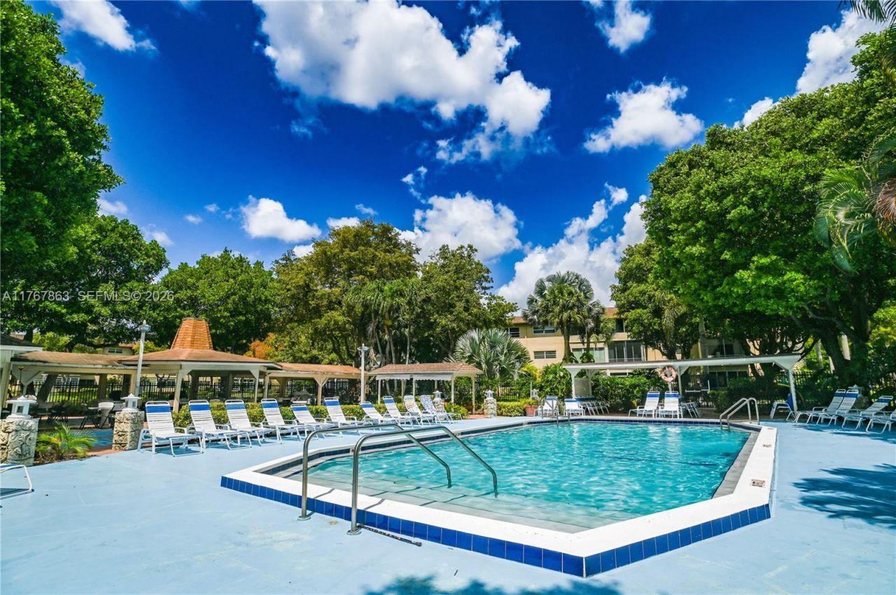 5100 NW 35th St, Unit 107, Lauderdale Lakes, FL 33319 Photo