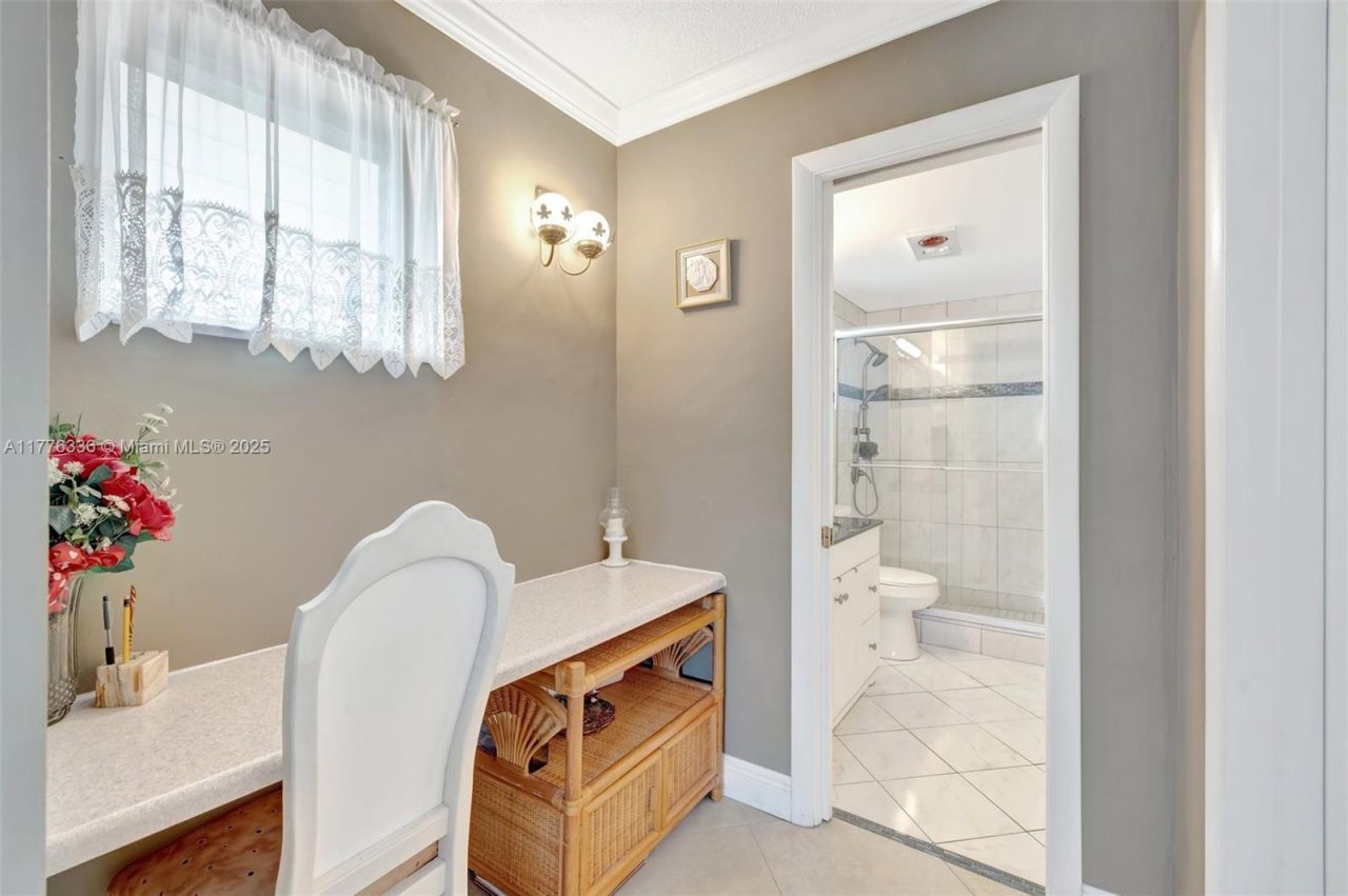 16900 NE 14th Ave, Unit 314, Miami, FL 33162 Photo