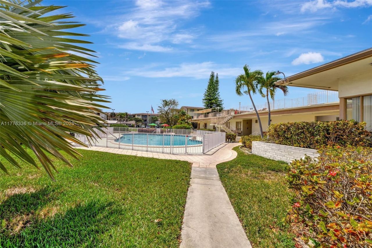 16900 NE 14th Ave, Unit 314, Miami, FL 33162 Photo