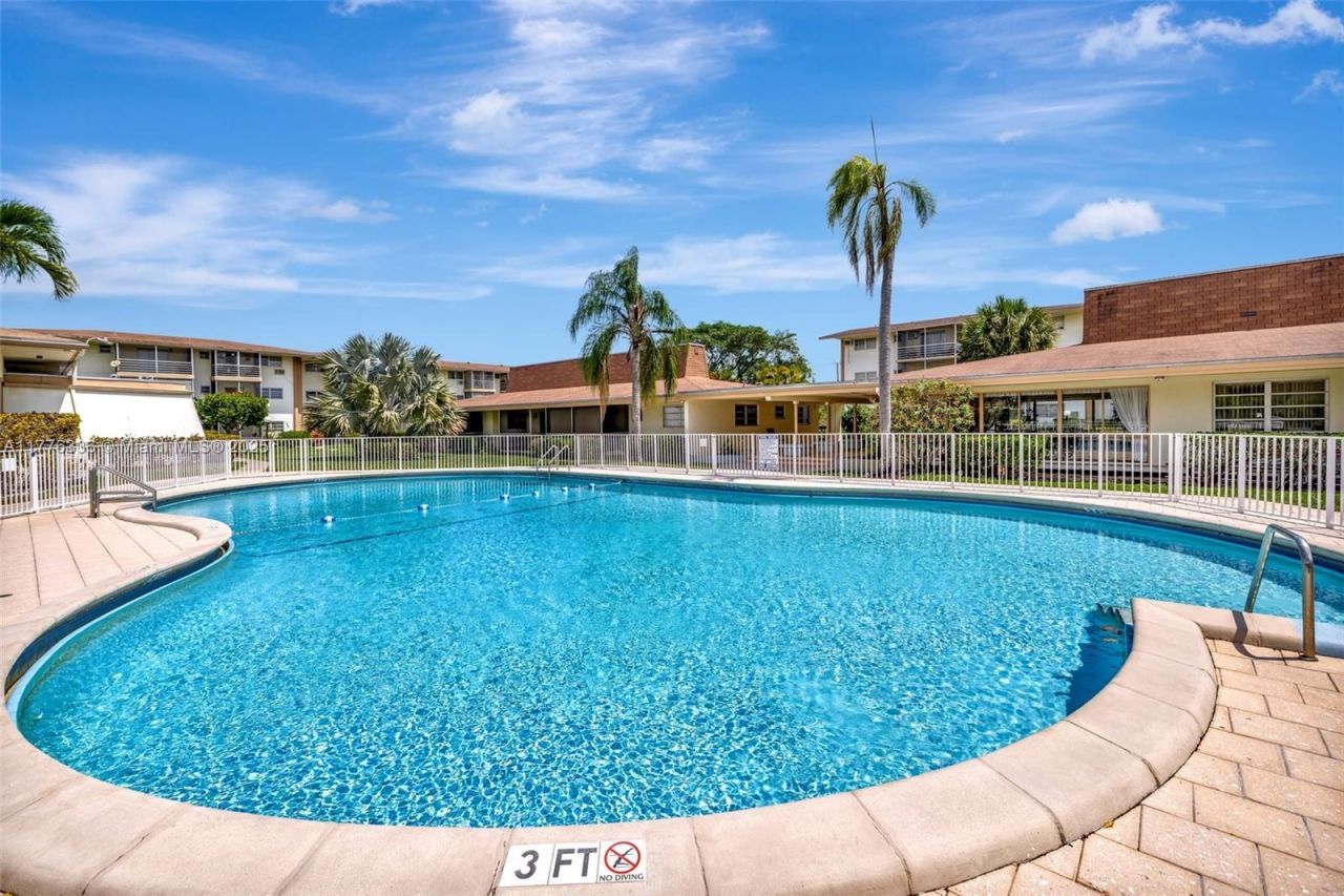 16900 NE 14th Ave, Unit 314, Miami, FL 33162 Photo