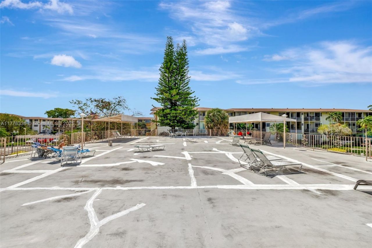 16900 NE 14th Ave, Unit 314, Miami, FL 33162 Photo