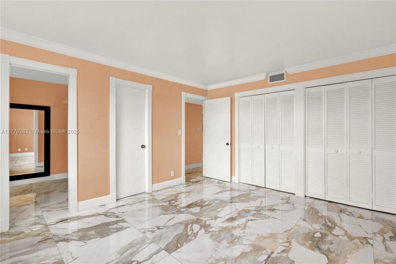 1811 Jefferson St, Unit 209, Hollywood, FL 33020 Photo