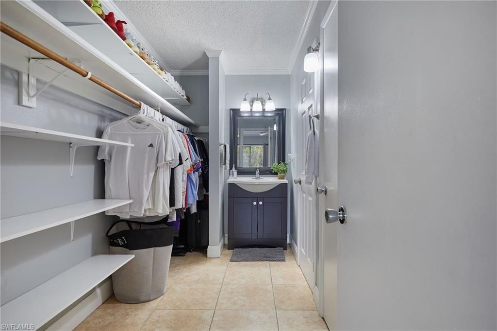 2366 E Mall Dr, Unit 309, Fort Myers, FL 33901 Photo