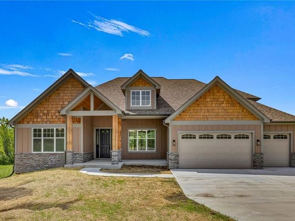 2017 Vilas Street, Leavenworth, KS 66048