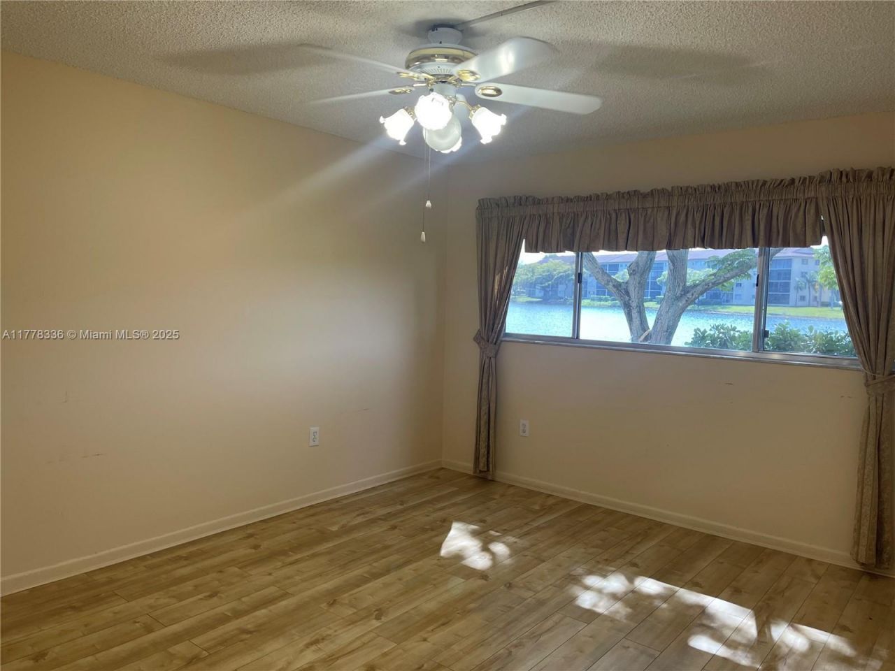 950 SW 138th Ave, Unit 102B, Pembroke Pines, FL 33027 Photo