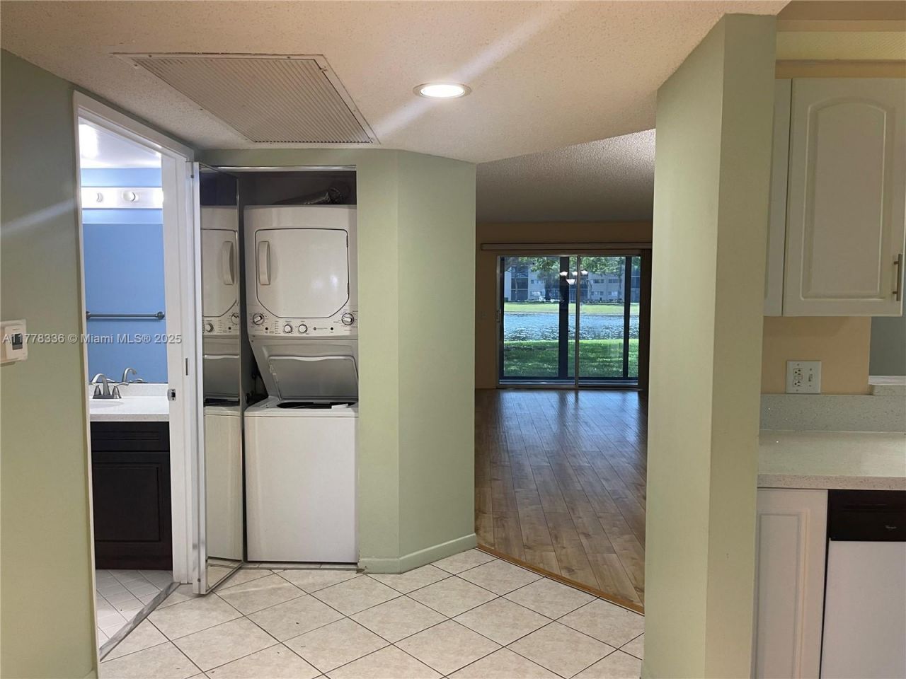 950 SW 138th Ave, Unit 102B, Pembroke Pines, FL 33027 Photo