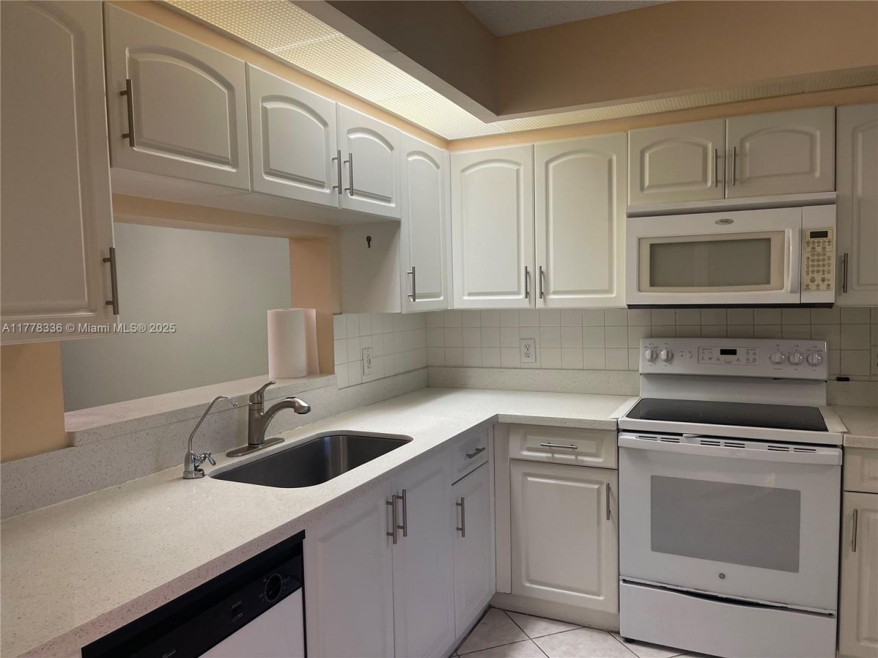 950 SW 138th Ave, Unit 102B, Pembroke Pines, FL 33027 Photo