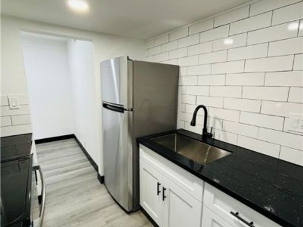 1922 Fairfield Avenue, Unit 211, Las Vegas, NV 89102