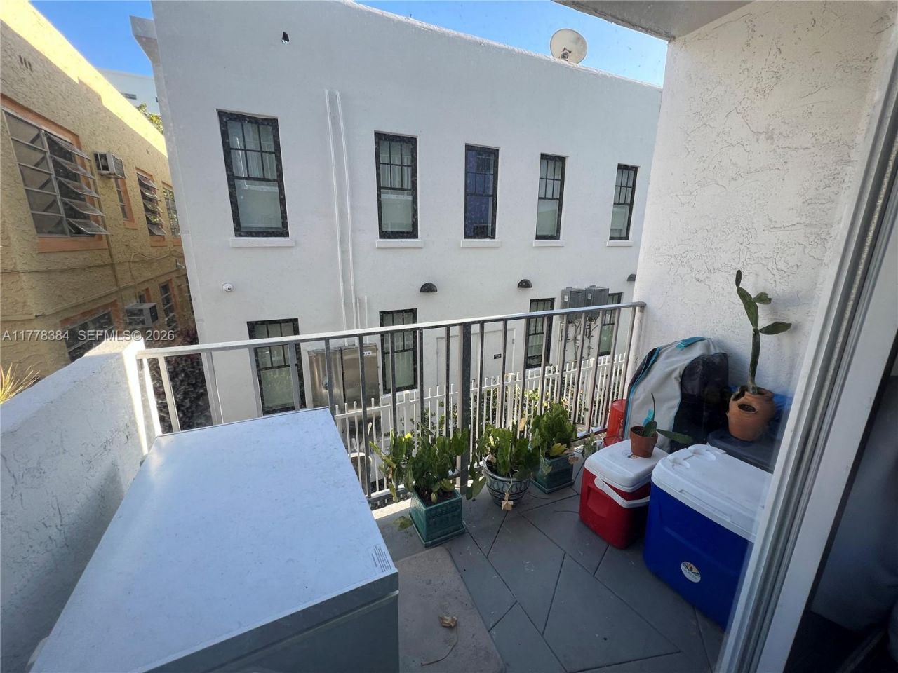 221 Meridian Ave, Unit 206, Miami Beach, FL 33139 Photo