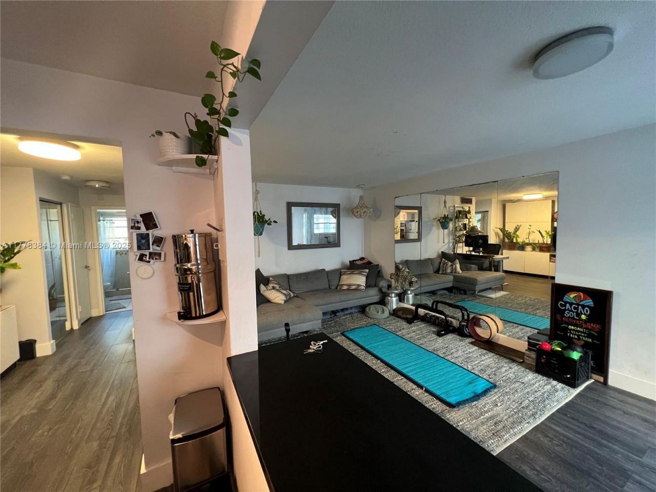 221 Meridian Ave, Unit 206, Miami Beach, FL 33139 Photo
