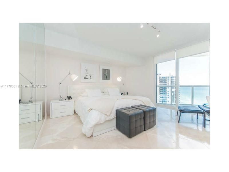 16699 Collins Ave, Unit 2406, Sunny Isles Beach, FL 33160 Photo