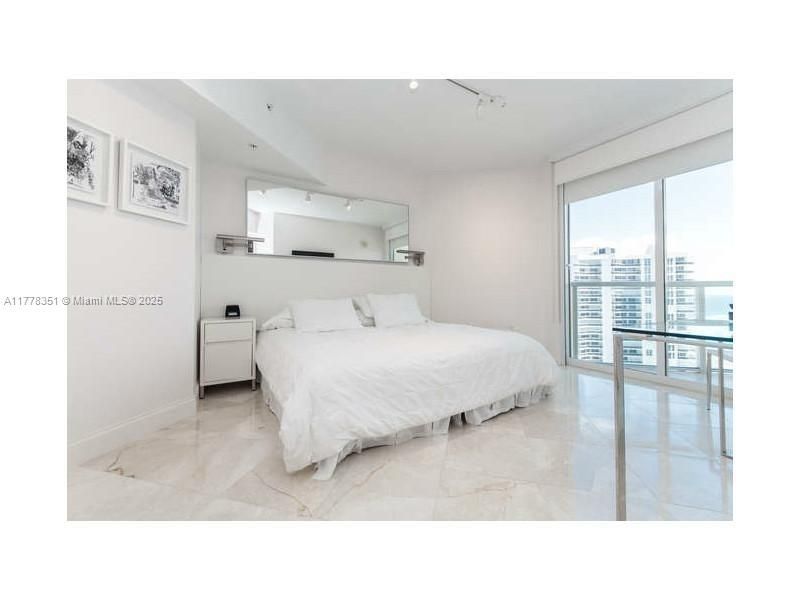 16699 Collins Ave, Unit 2406, Sunny Isles Beach, FL 33160 Photo
