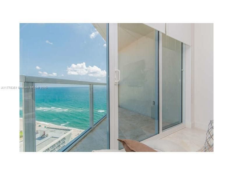 16699 Collins Ave, Unit 2406, Sunny Isles Beach, FL 33160 Photo