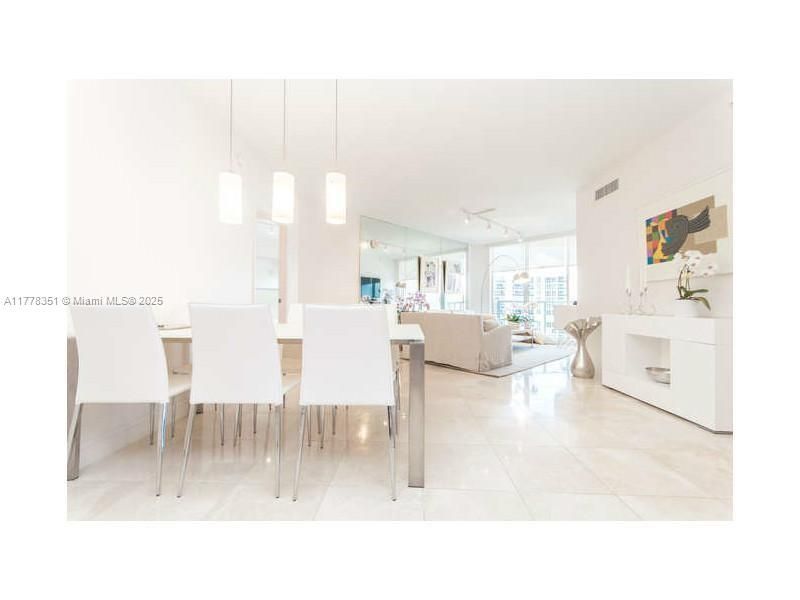 16699 Collins Ave, Unit 2406, Sunny Isles Beach, FL 33160 Photo