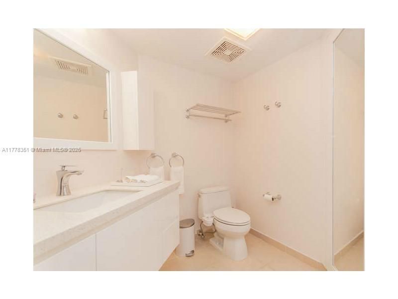 16699 Collins Ave, Unit 2406, Sunny Isles Beach, FL 33160 Photo