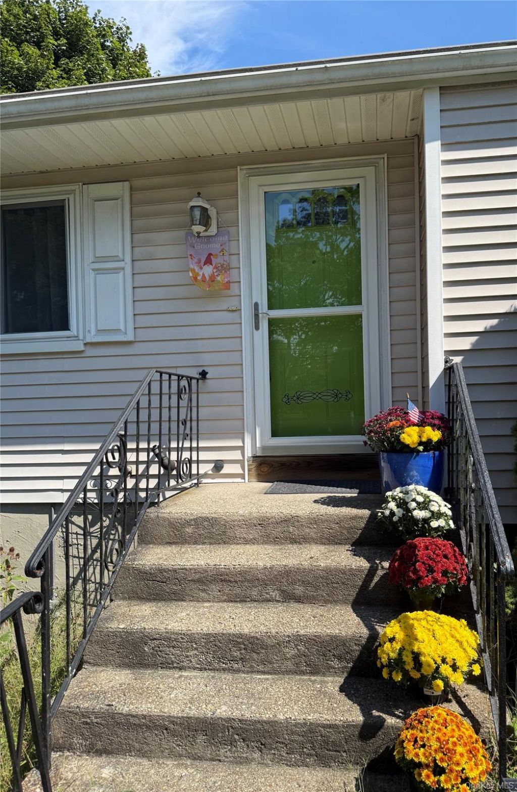 433 Browns Road, Nesconset, NY 11767 Main Photo