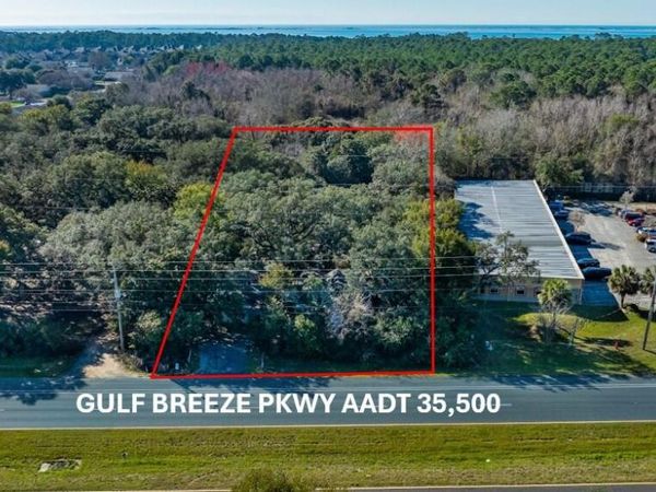 4667 Gulf Breeze Parkway, Gulf Breeze, FL 00000
