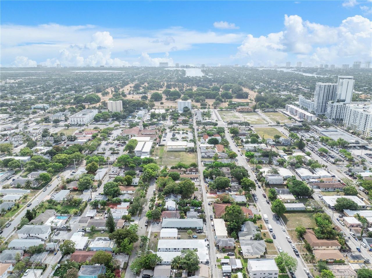 1946 Pierce St, Unit 6, Hollywood, FL 33020 Photo