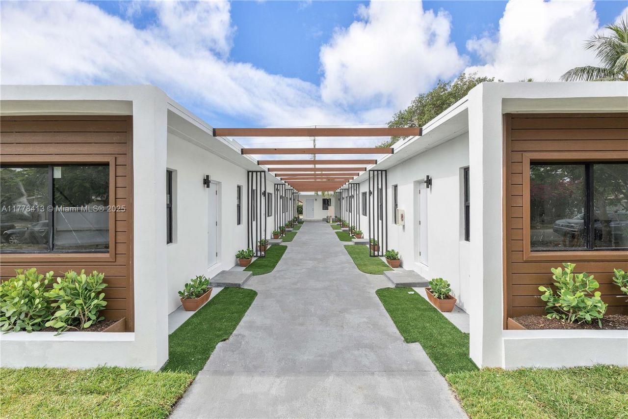 1946 Pierce St, Unit 6, Hollywood, FL 33020 Photo