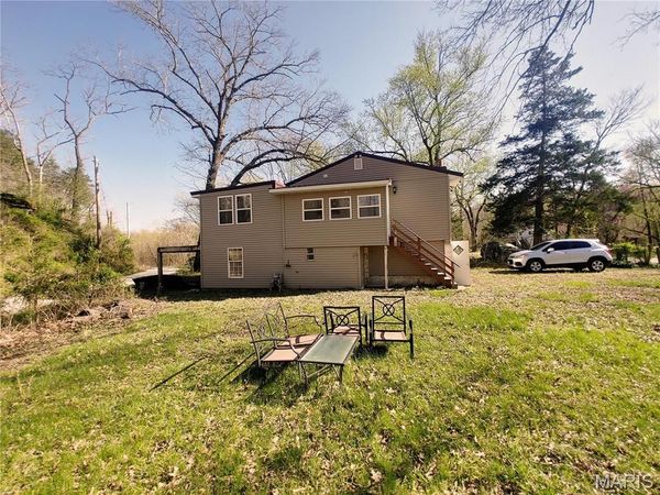 2390 Wrights Lodge Road, St Clair, MO 63077
