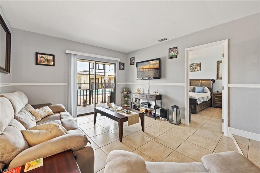 4514 Santa Barbara Blvd, Unit 5, Cape Coral, FL 33914 Photo