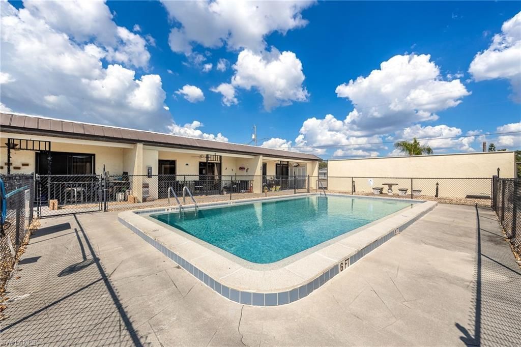 4514 Santa Barbara Blvd, Unit 5, Cape Coral, FL 33914 Photo