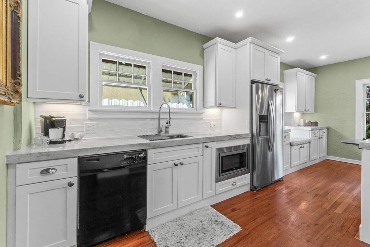 924 Almeria Road, West Palm Beach, FL 33405 Photo