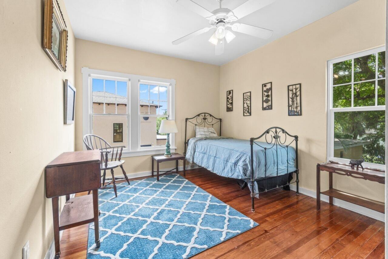 924 Almeria Road, West Palm Beach, FL 33405 Photo