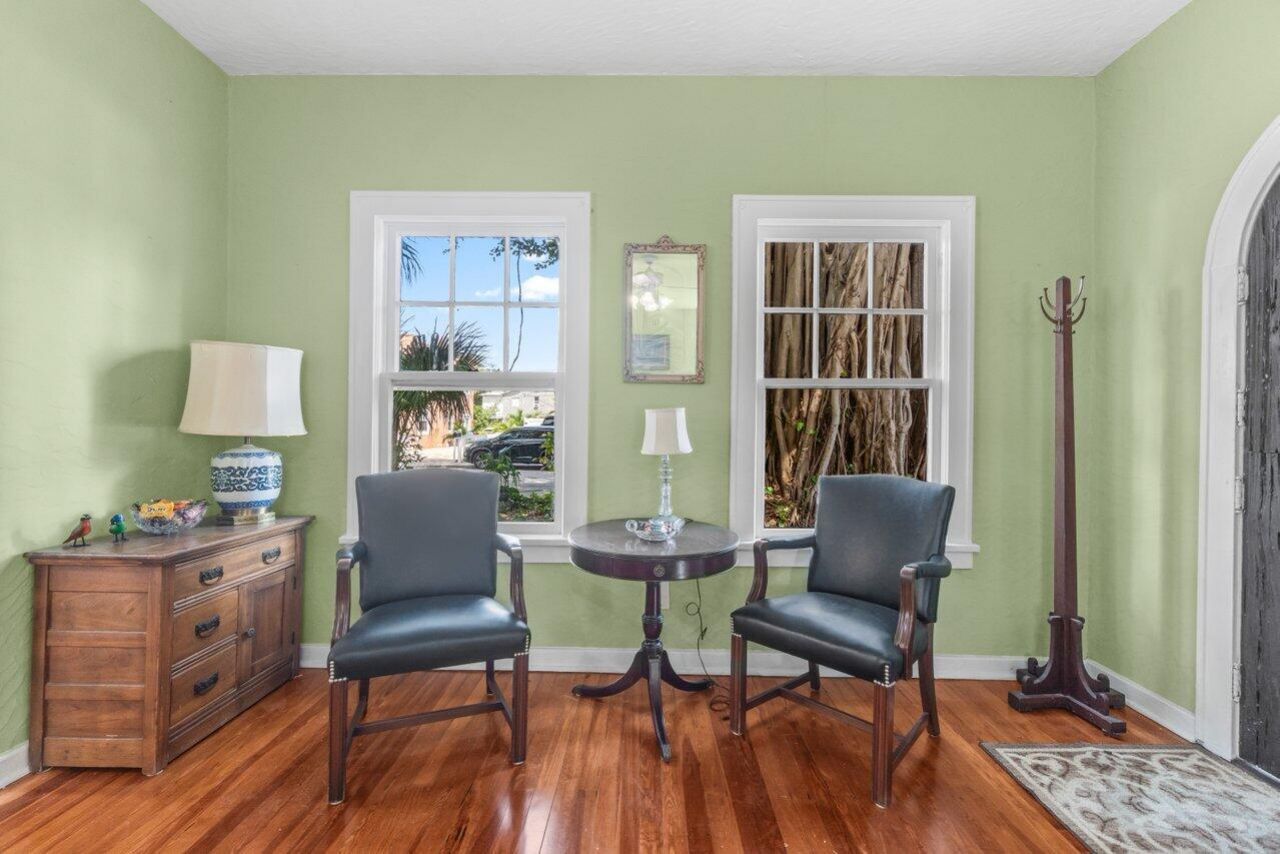 924 Almeria Road, West Palm Beach, FL 33405 Photo