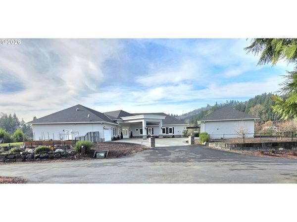 2567 Lewis River RD, Woodland, WA 98674