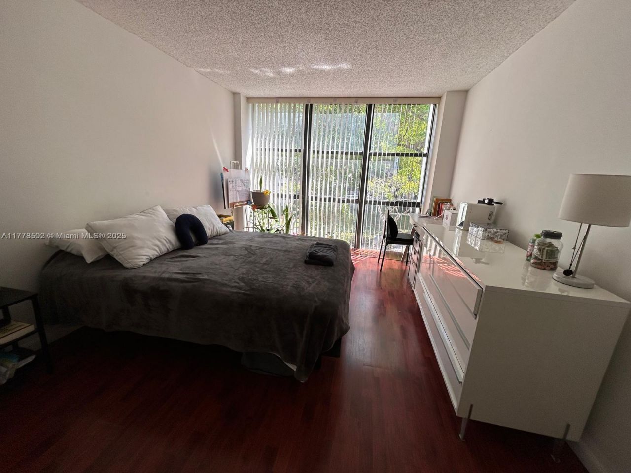 17021 N Bay Rd, Unit 322, Sunny Isles Beach, FL 33160 Photo