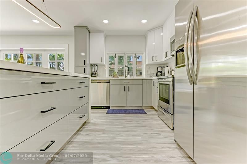 16643 Redwood Way, Weston, FL 33326 Photo