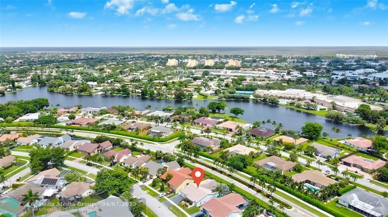 16643 Redwood Way, Weston, FL 33326 Photo