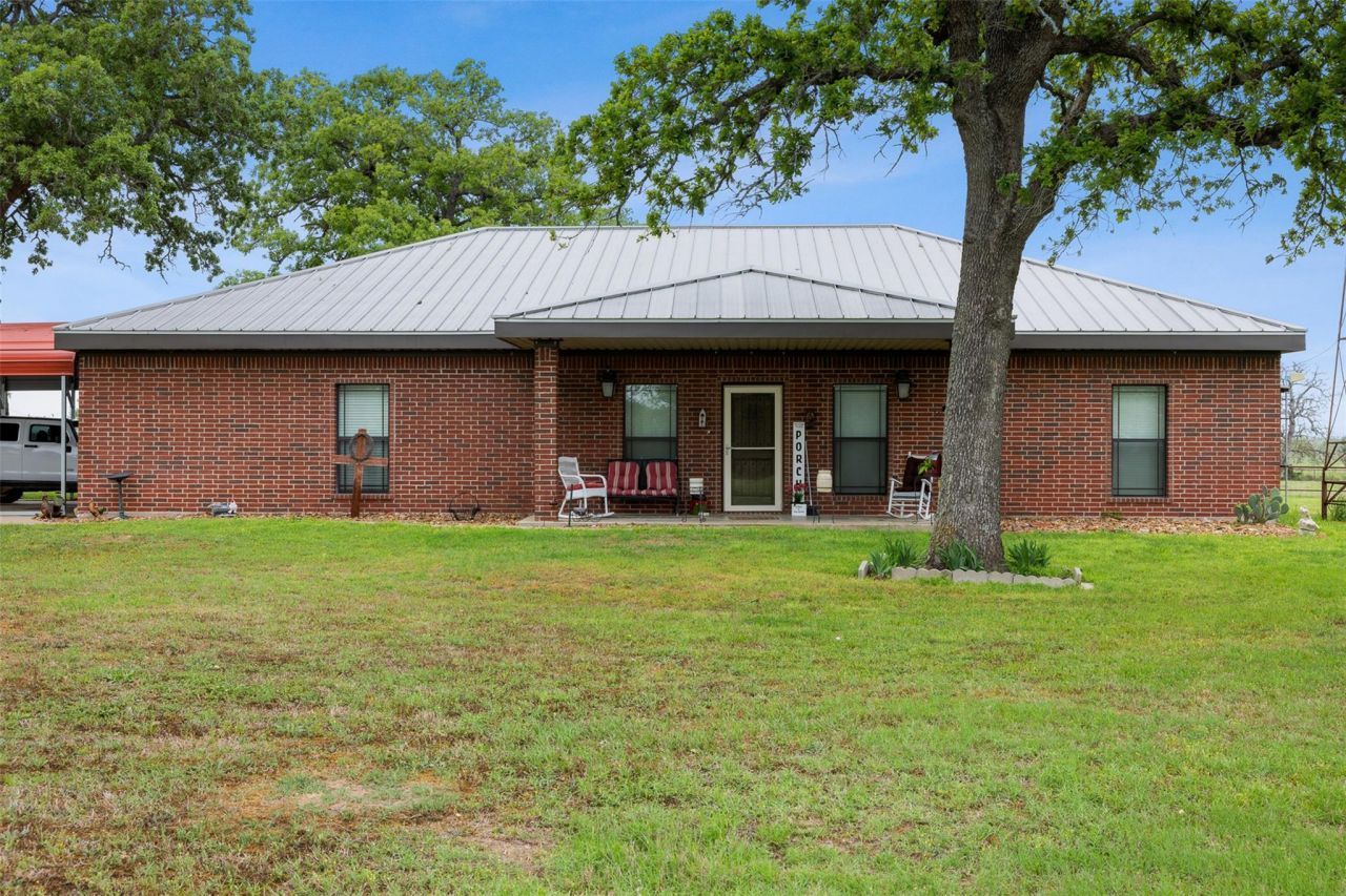 1176 Private Road 5011, Ledbetter, TX 78946 Main Photo