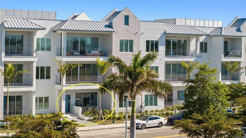 201 8th St S, Unit 104, Naples, FL 34113 Photo