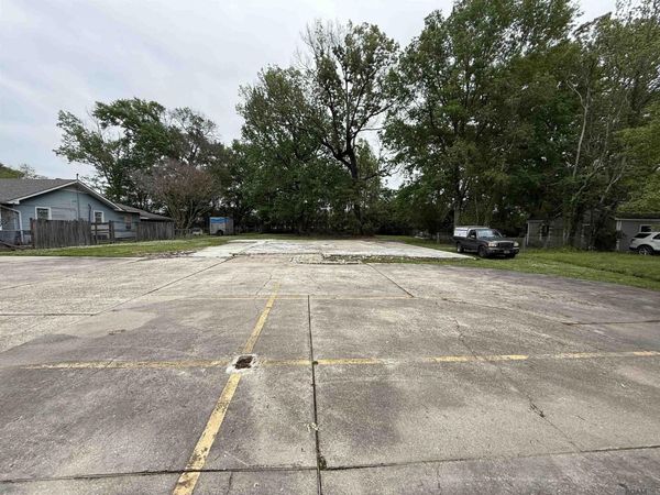 5455 Parkview Church Rd, Baton Rouge, LA 70816