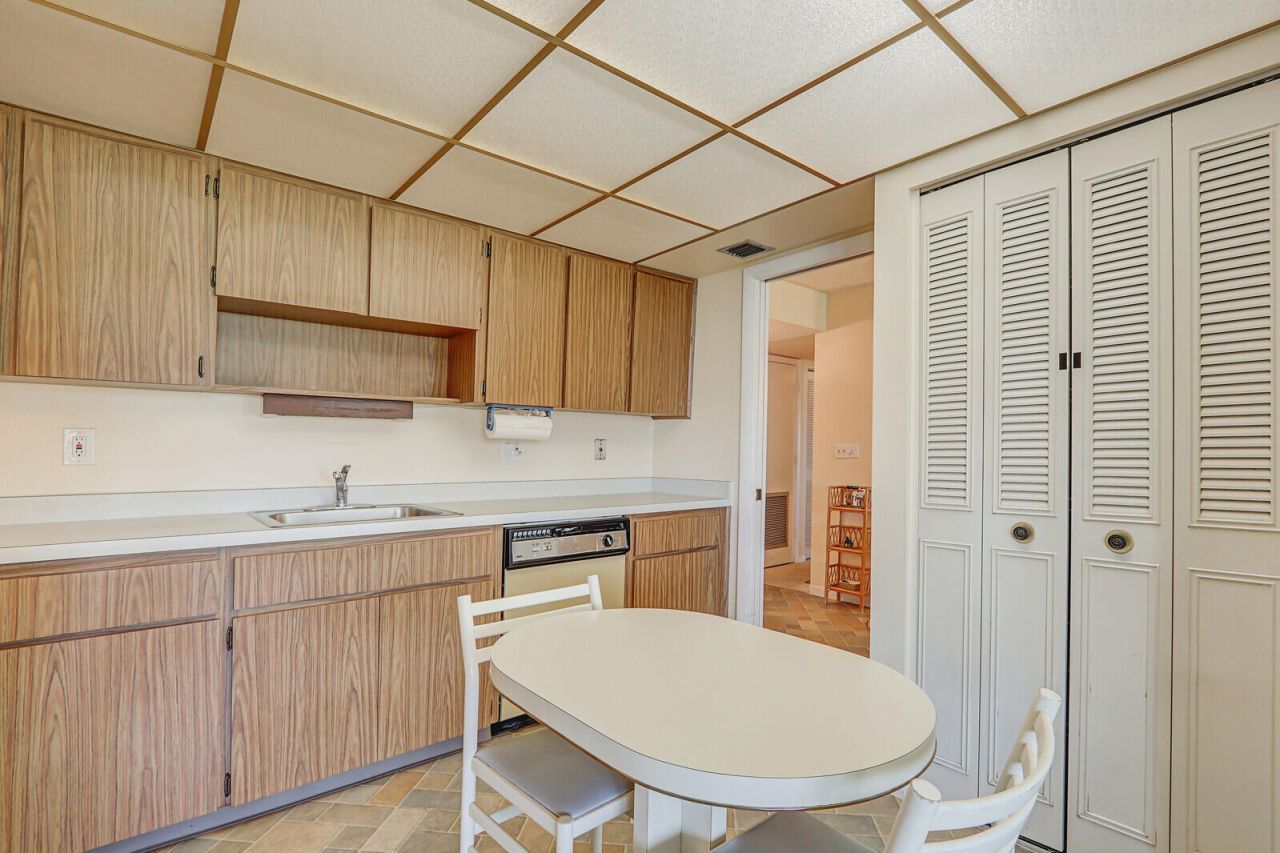 1800 SE Saint Lucie Boulevard, Unit 12-206, Stuart, FL 34996 Photo