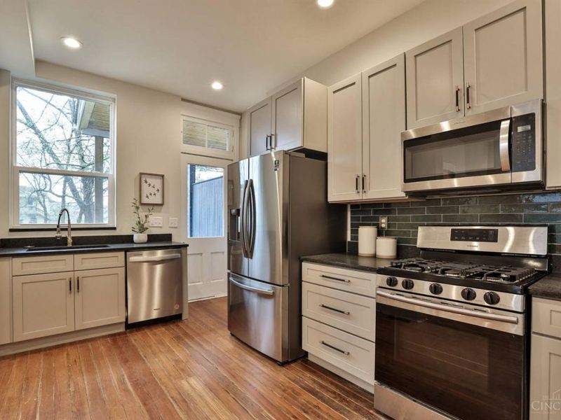 757 McMakin Avenue, Cincinnati, OH 45232 Photo 17