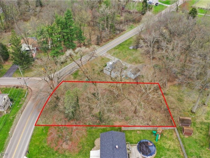 3798 S Raccoon Road, Canfield, OH 44406 Photo 4