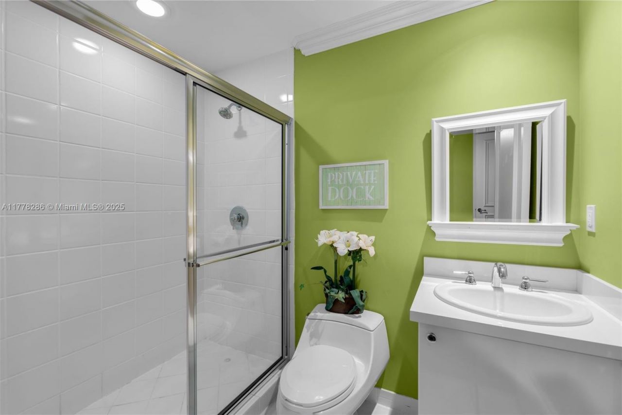 10225 Collins Ave, Unit 2004, Bal Harbour, FL 33154 Photo