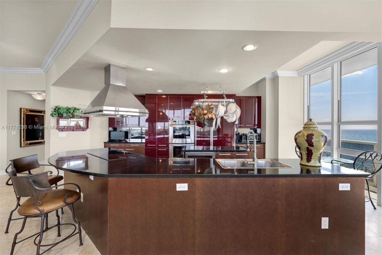 10225 Collins Ave, Unit 2004, Bal Harbour, FL 33154 Photo