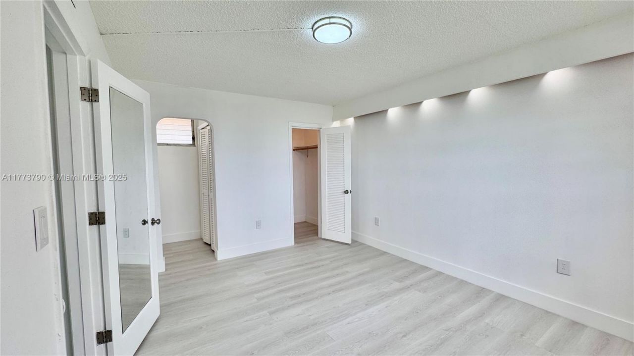 2999 Point East Dr, Unit C101, Aventura, FL 33160 Photo