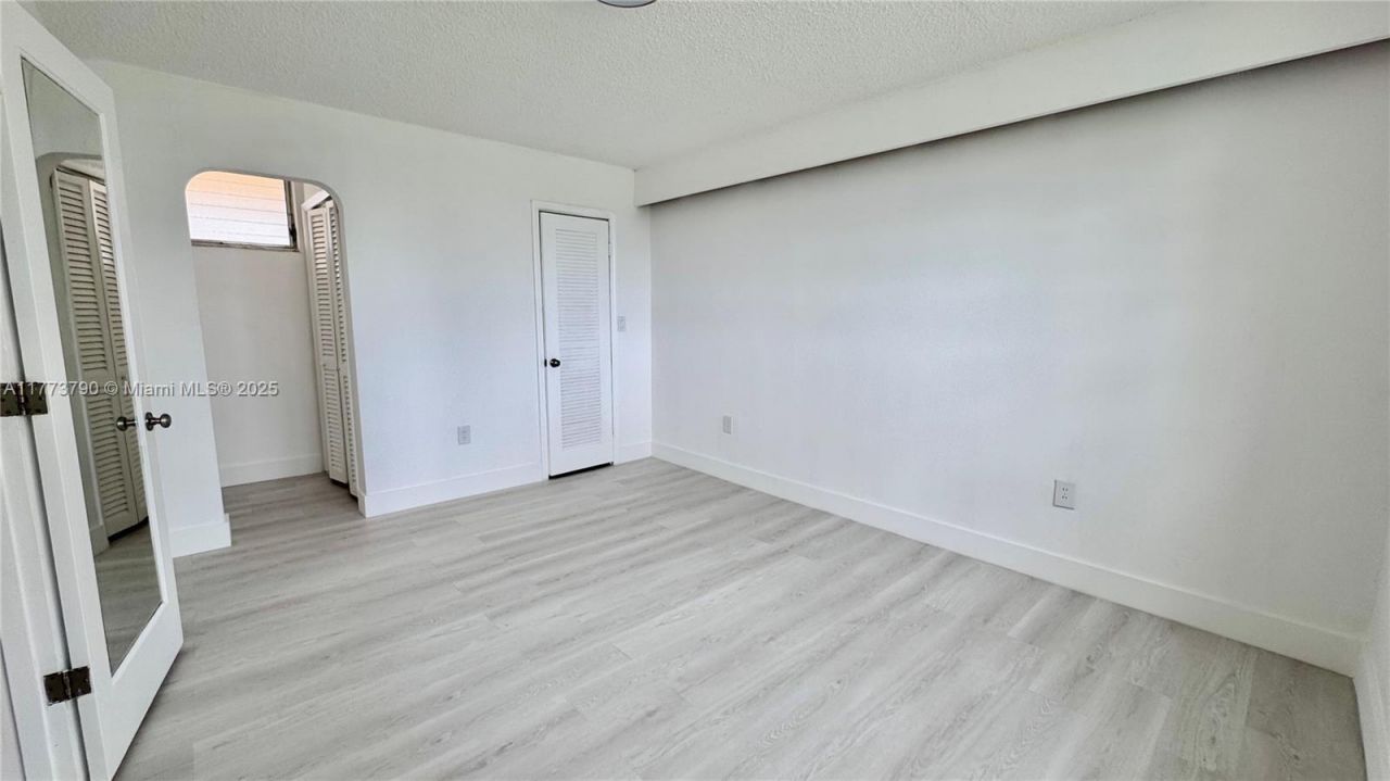 2999 Point East Dr, Unit C101, Aventura, FL 33160 Photo