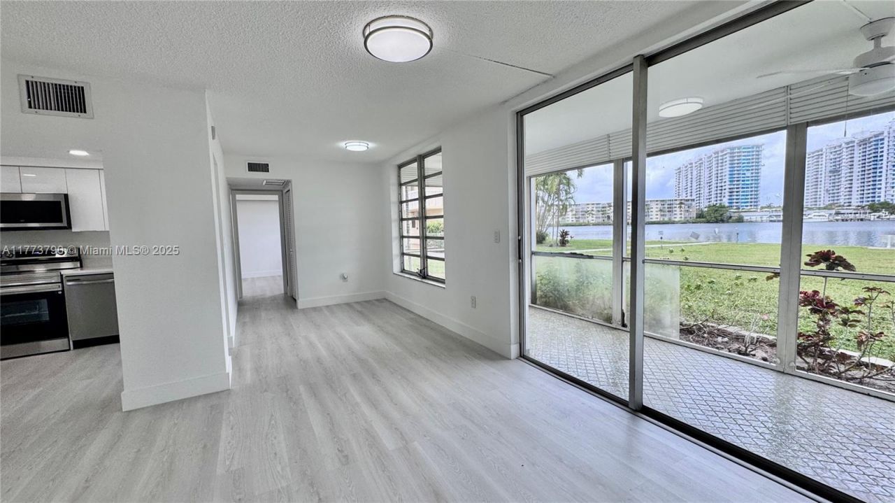 2999 Point East Dr, Unit C101, Aventura, FL 33160 Photo