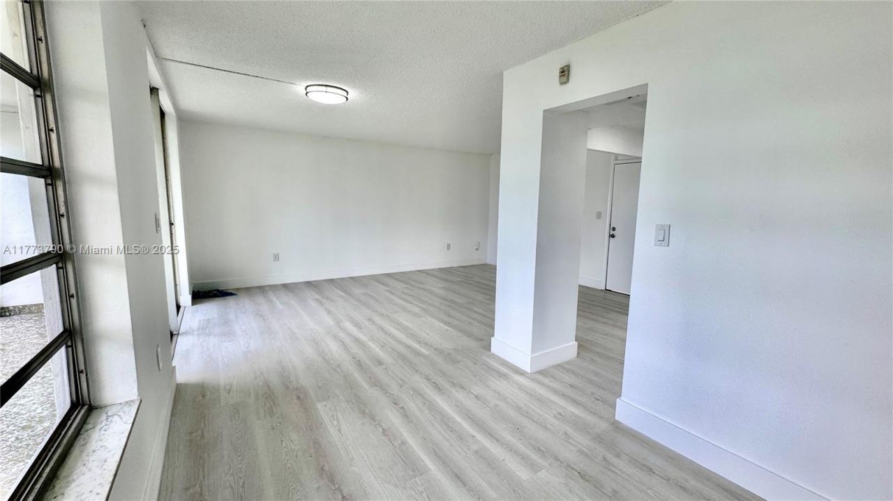 2999 Point East Dr, Unit C101, Aventura, FL 33160 Photo