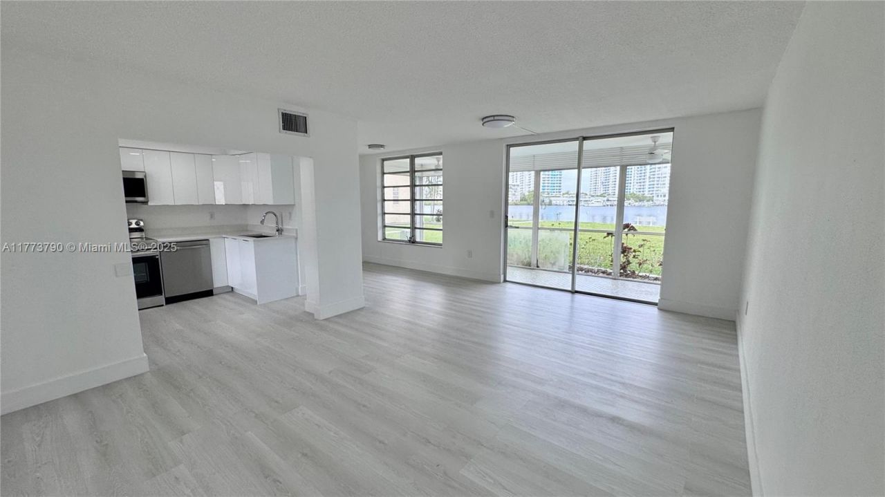 2999 Point East Dr, Unit C101, Aventura, FL 33160 Photo