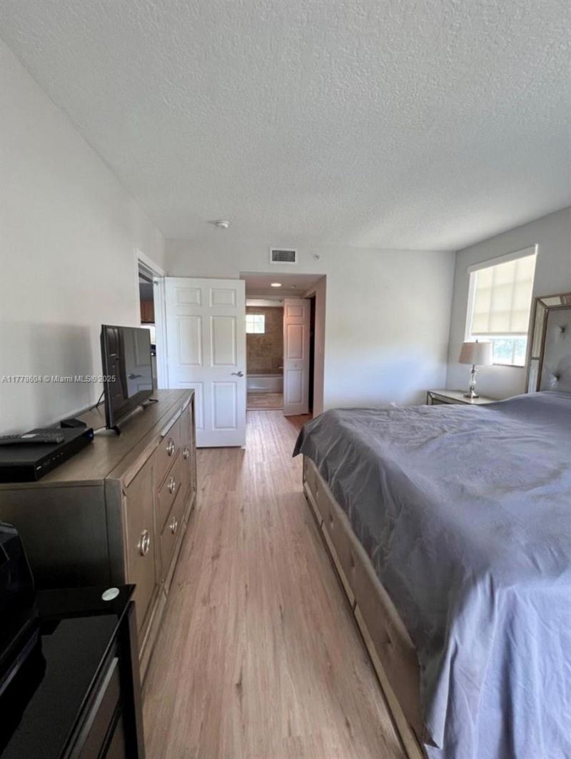 201 Golden Isles Dr, Unit 301, Hallandale Beach, FL 33009 Photo